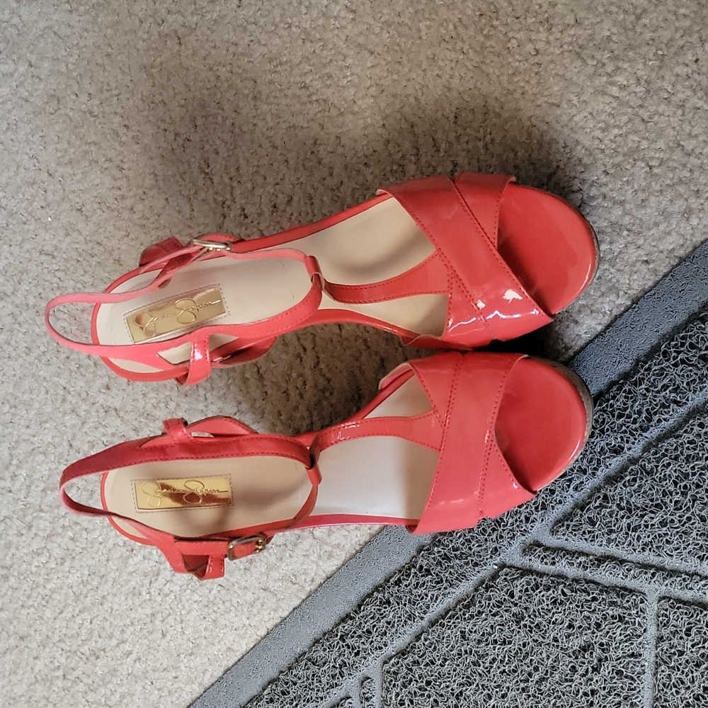Jessica Simpson wedges coral